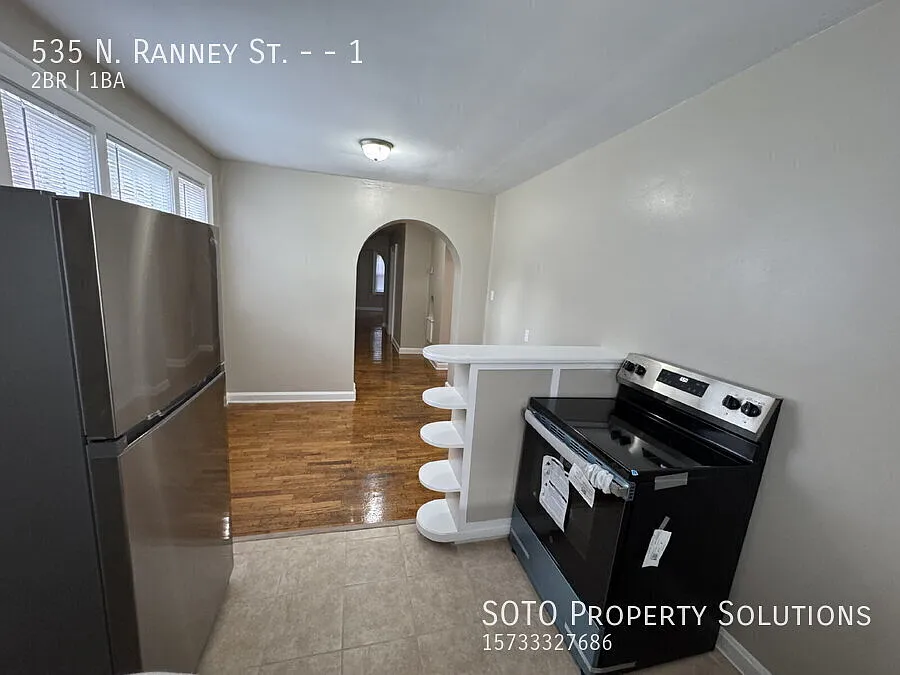 Beautifully Updated 2-Bedroom Apartment Near Historic Downtown Sikeston! — Photo 4
