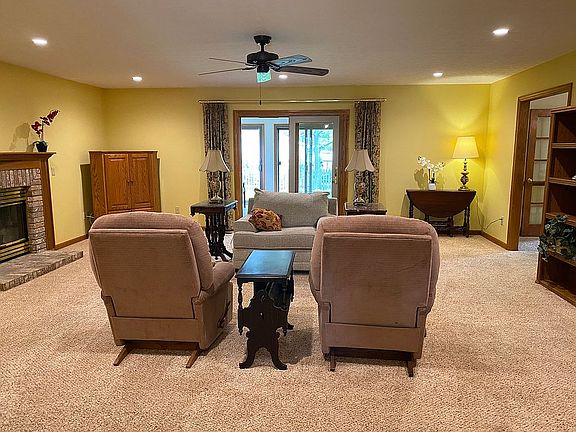 4th image of 210 Fivepines Ct
