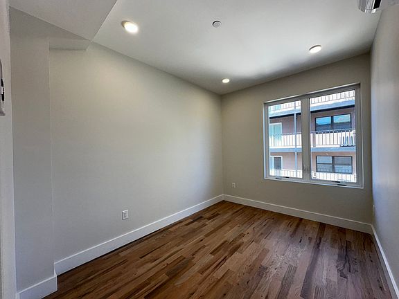 4th image of 46-48 Van Reipen Ave #3B