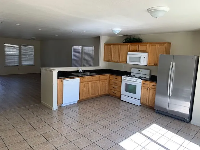 1160 Solstice Ave — Photo 8