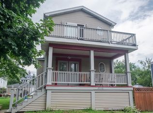 3526 Prairie Ave, Brookfield, IL 60513