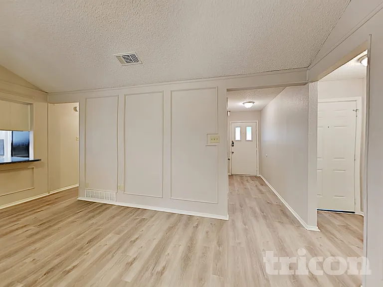 802 Wind Brooke Dr — Photo 5