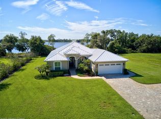 4080 Camp Shore Dr, Sebring, FL 33875