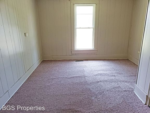 4th image of 308 Fuller Ave