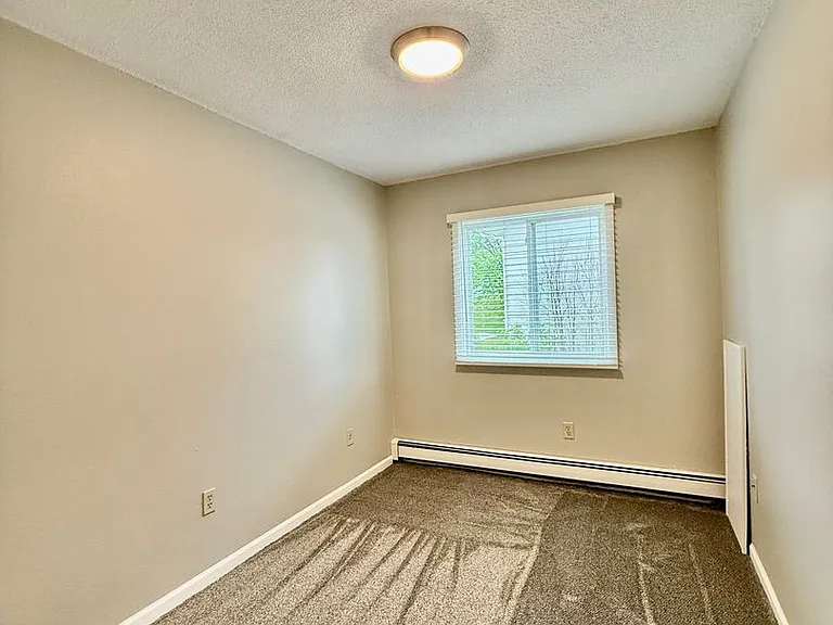 1035 5th Ave NW — Photo 33