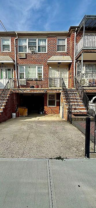 2nd image of 2223 82nd St