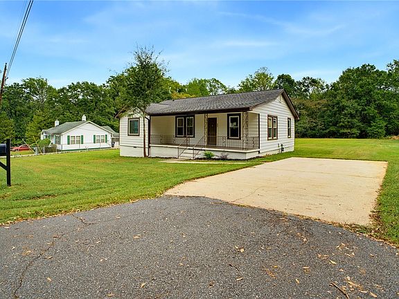 2nd image of 23 Spring St