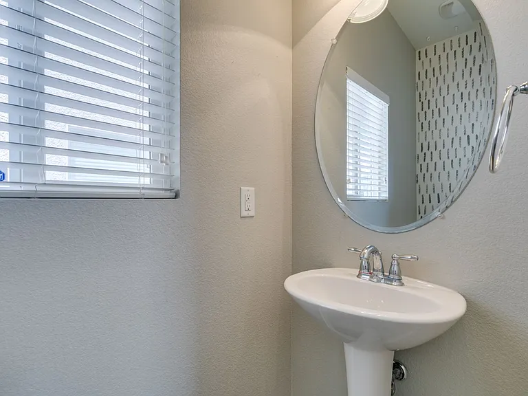 4586 W Camero Ave — Photo 24