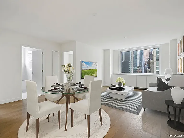 430 W 34th St #8CD — Photo 1