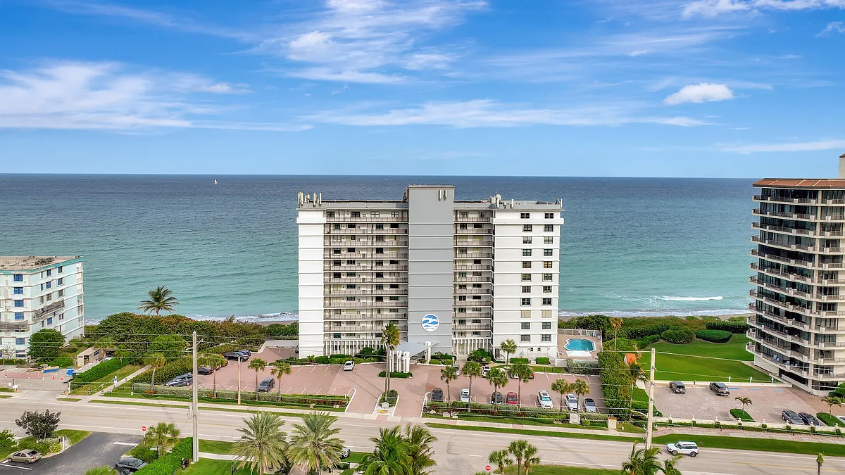 Building Photo - 840 Ocean Dr #806