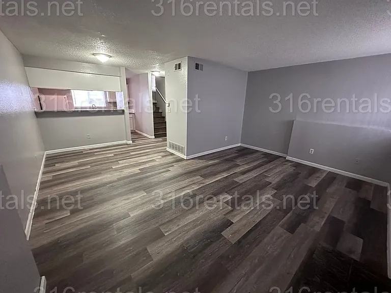 1625 S Beech St #403 — Photo 4