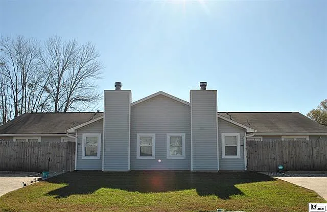 300 Woodale Dr #A — Photo 14
