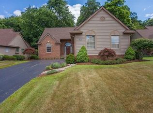 4637 Sawgrass Dr W, Ann Arbor, MI