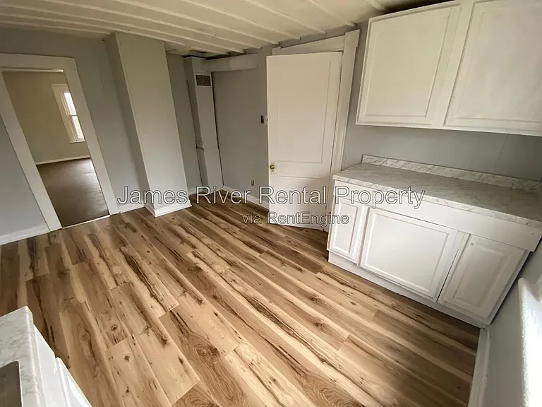 1519 Campbell Ave #A-B — Photo 2