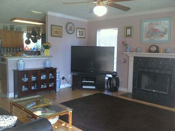 5th image of 113 Almond Dr