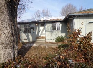 881 Ellendale Dr, Medford, OR 97504