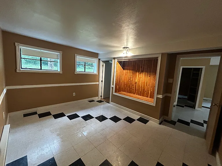330 Sawmill Rd — Photo 28