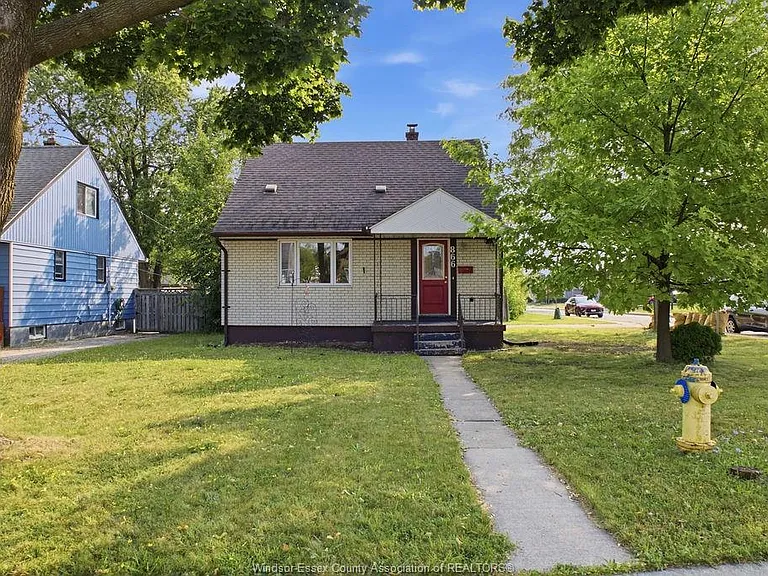 866 Francois Ct — Photo 1