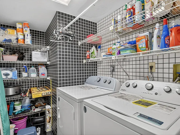 8200 Lakeshore Dr #507 — Photo 43