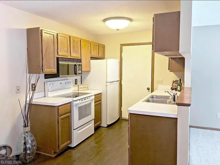 5994 Fernwood St — Photo 7