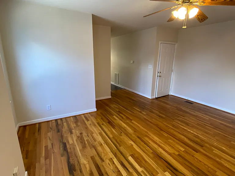 13 S Robinson St #B — Photo 9