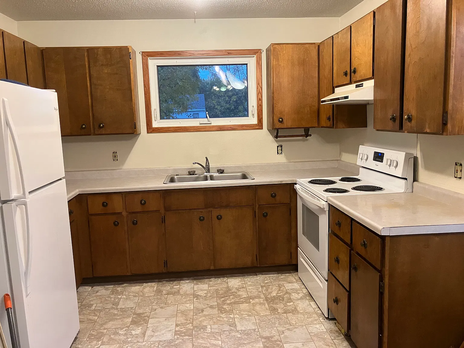 3 bed, 1920 sqft, $1,450 — Photo 4