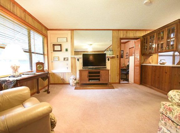 4th image of 340 Gonwood Cir