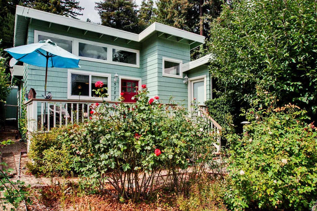 5787 Plateau Dr photo 1