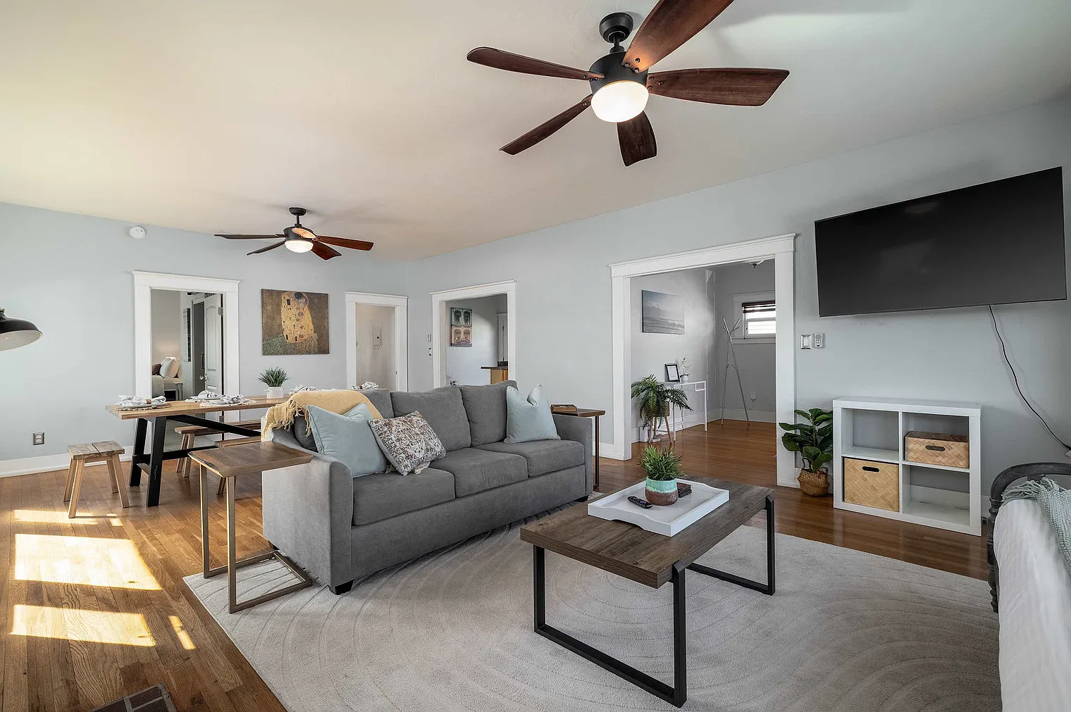 2 bed, 2.0 bath, 1291 sqft, $6,466 — Photo 2