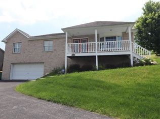 4568 Battle Ridge Rd, Oakdale, PA 15071