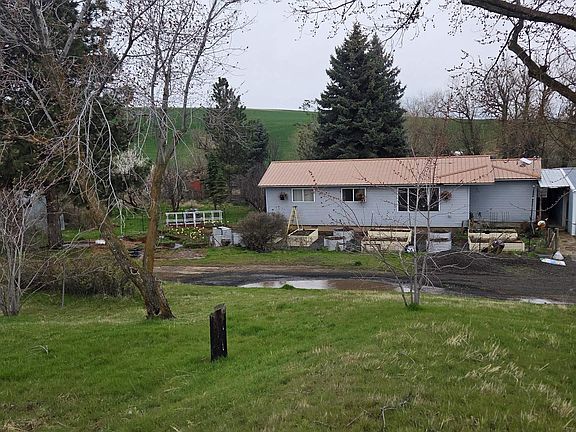 3rd image of 870 Dutch Flat Rd