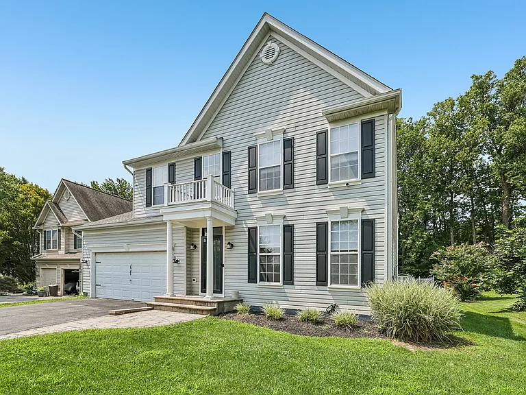8647 Water Fall Dr — Photo 3