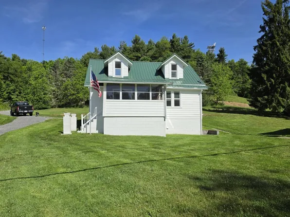 4316 Flat Top Rd, Ghent, WV 25843