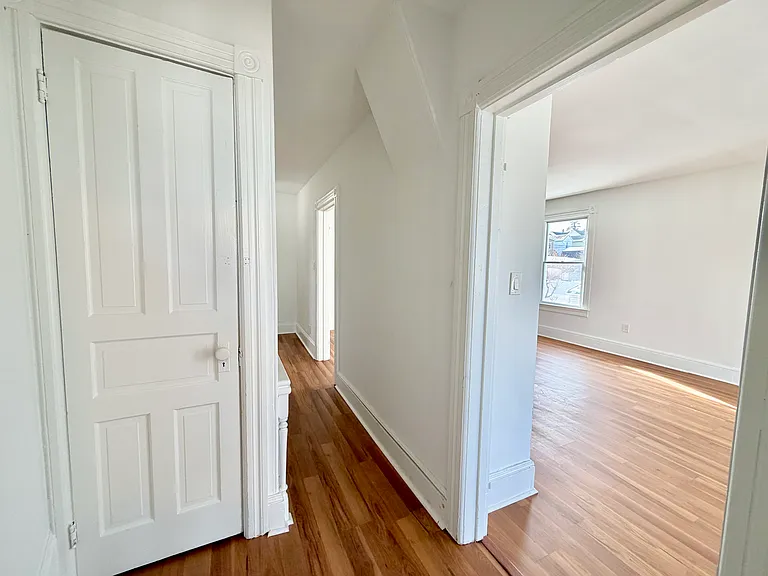 122 Summit Ave #2 — Photo 18