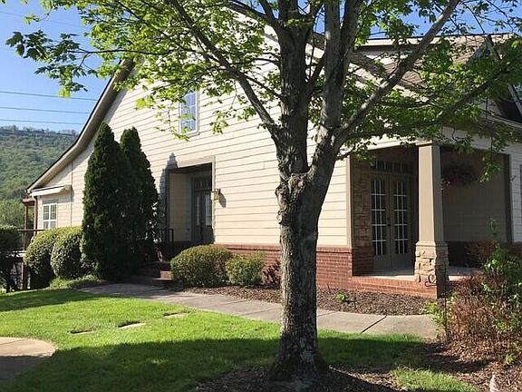 4th image of 1115 Saddlebrook Dr