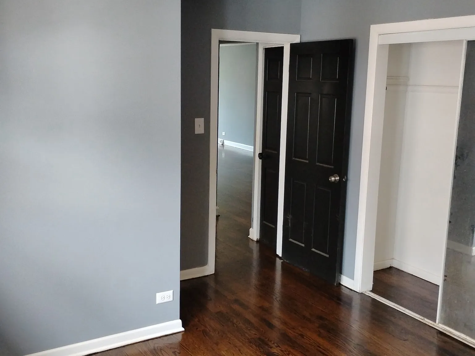 7958 S South Shore Dr — Photo 4