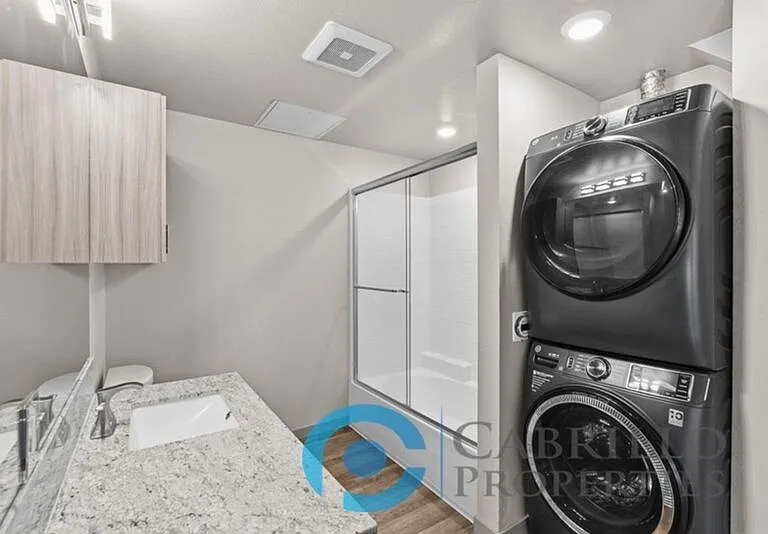 3093 Broadway #302 — Photo 16