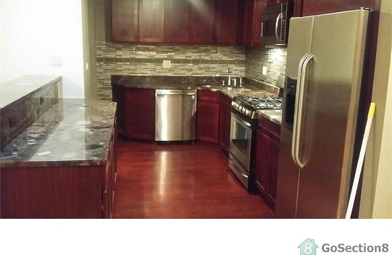 2nd image of 6824 S Paxton Ave #1
