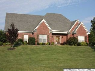 1888 Keenlan Cv, Hernando, MS 38632