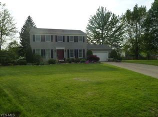 16 Briar Ct, Amherst, OH 44001