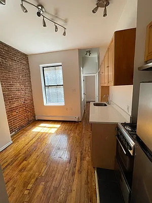 Rented by Best Apartments North Inc | media 44