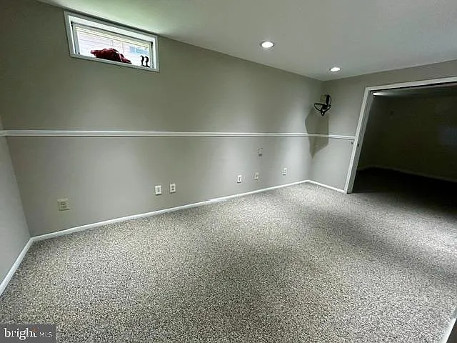 4574 White Oak Ln — Photo 17