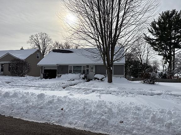 2nd image of 2911 18th Ave