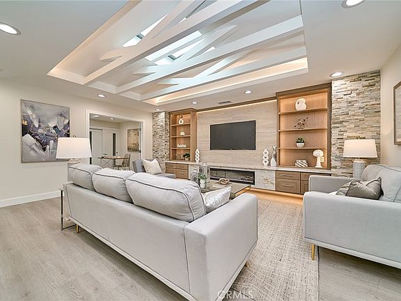 3rd image of 2081 Ronda Granada #A