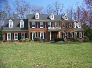 6411 Woodland Run Ct, Clifton, VA 20124