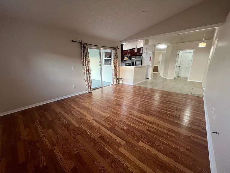 3037 Bonkirk Dr — Photo 7