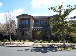 1711 Law St, San Diego, CA 92109
