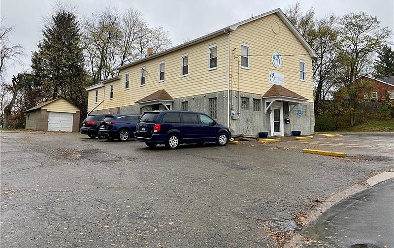 1st image of 202 Liberty St