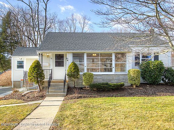 18 Center St Oceanport Nj 07757 Mls 22102142 Zillow