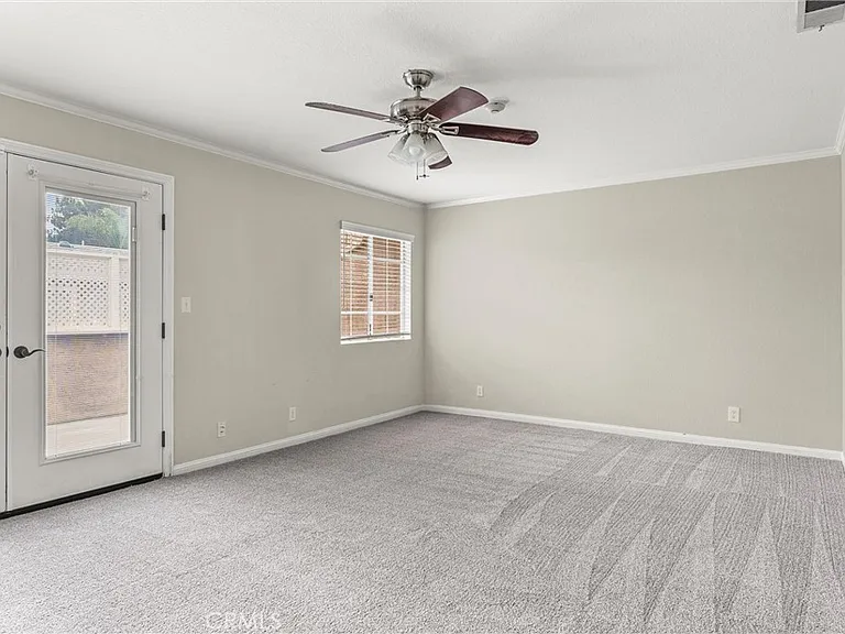 2110 Rockefeller Ln #2 — Photo 23
